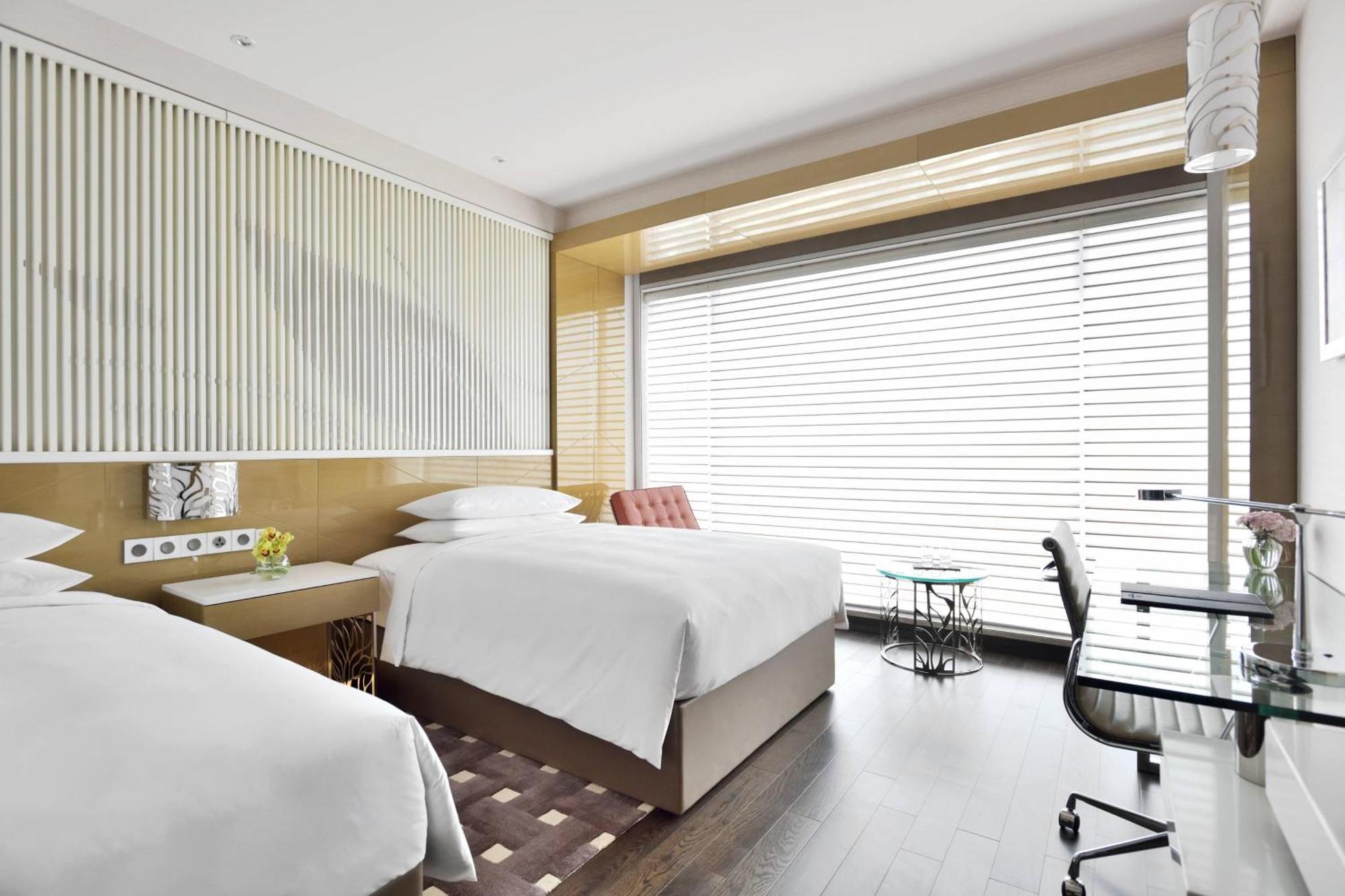 เรอเนสซองค์ ลัคนาว โฮเต็ล Hotel ลัคเนา ภายนอก รูปภาพ