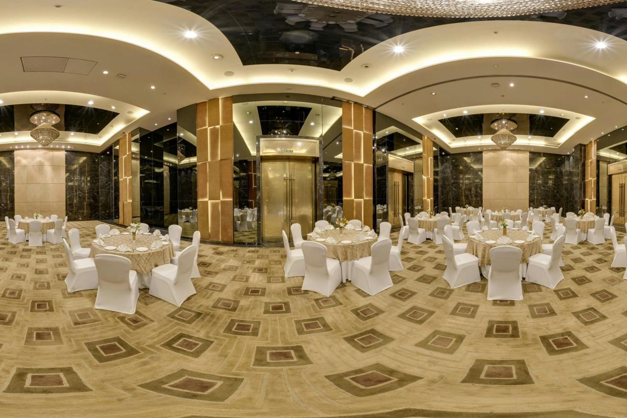 เรอเนสซองค์ ลัคนาว โฮเต็ล Hotel ลัคเนา ภายนอก รูปภาพ
