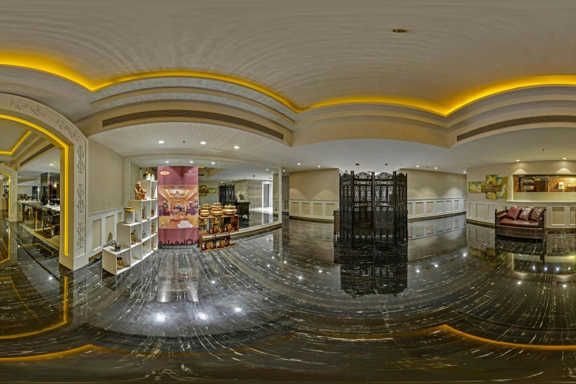 เรอเนสซองค์ ลัคนาว โฮเต็ล Hotel ลัคเนา ภายนอก รูปภาพ