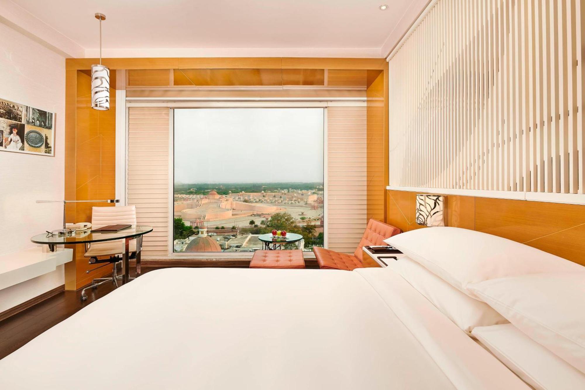 เรอเนสซองค์ ลัคนาว โฮเต็ล Hotel ลัคเนา ภายนอก รูปภาพ